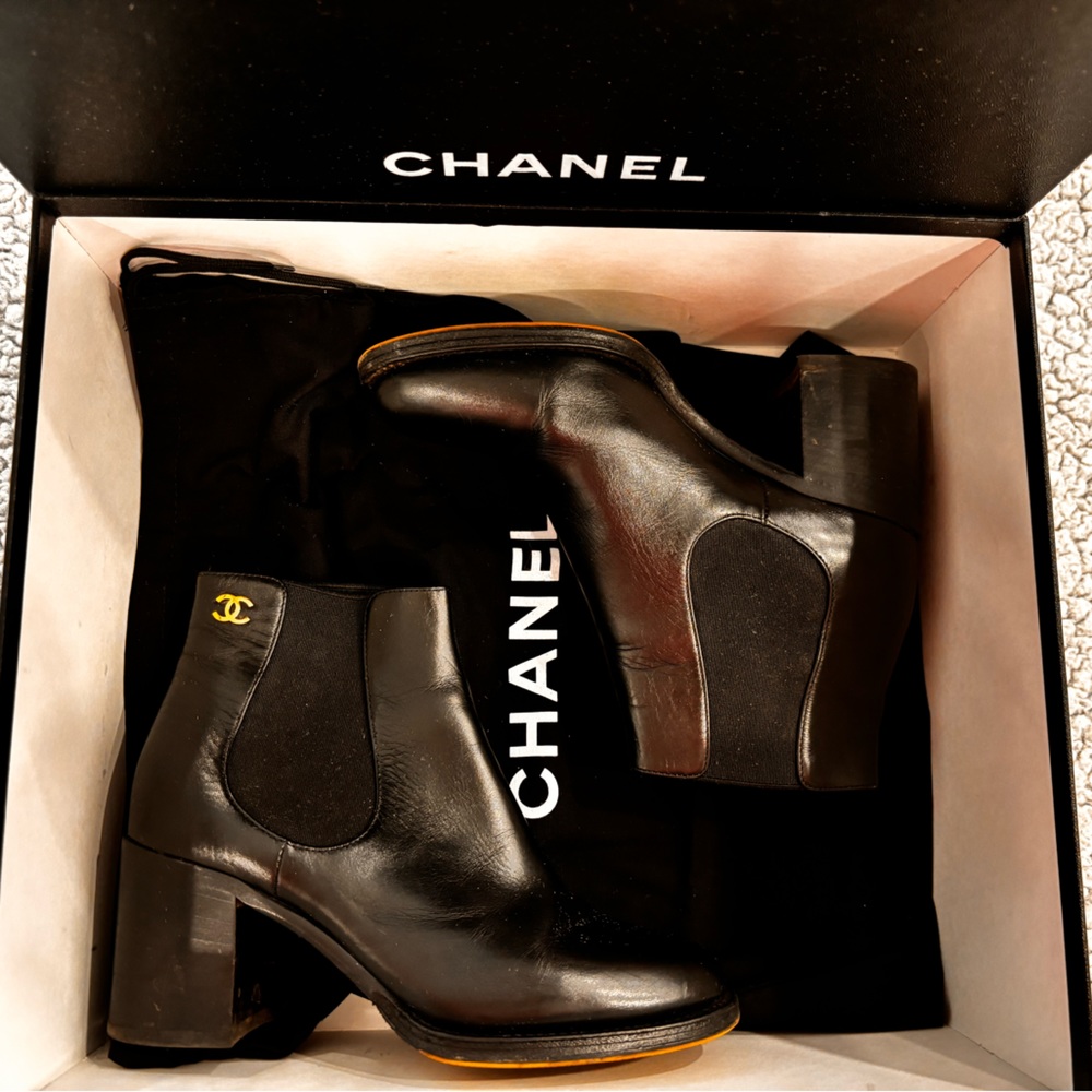 CHANEL Short Boots BLK Sz. 35.5